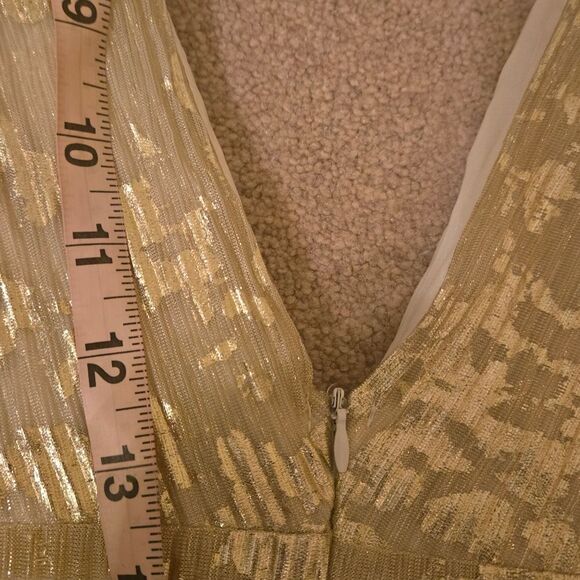 Elegant Gold Sequin Evening Dress NWOT - Picture 6 of 7